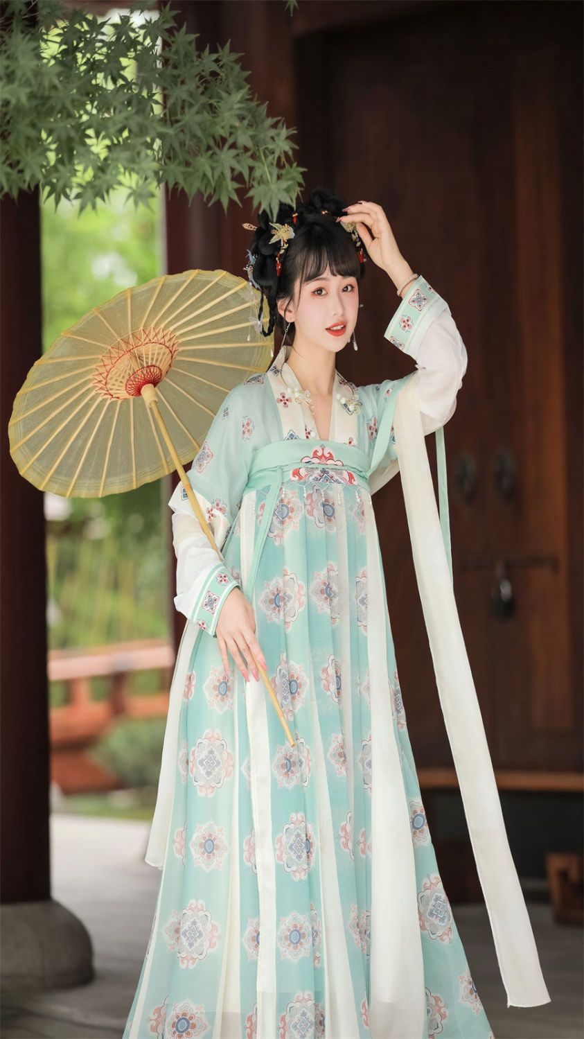 国潮原创新款女成人汉服春夏款中国风套装汉元素复古风一片式齐胸襦裙详情1