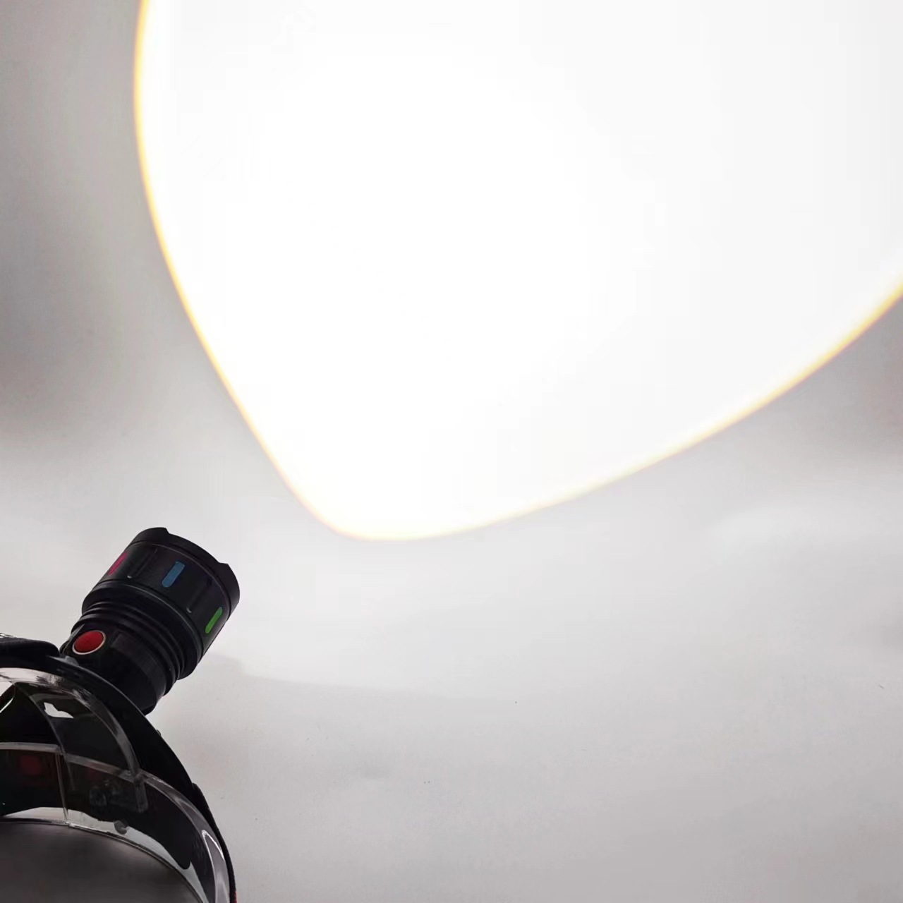 Amazon Cross-border outdoor white laser long-range headlamp, zoom rechargeable fishing lamp, LED camping lamp, strong headlamp pic 9