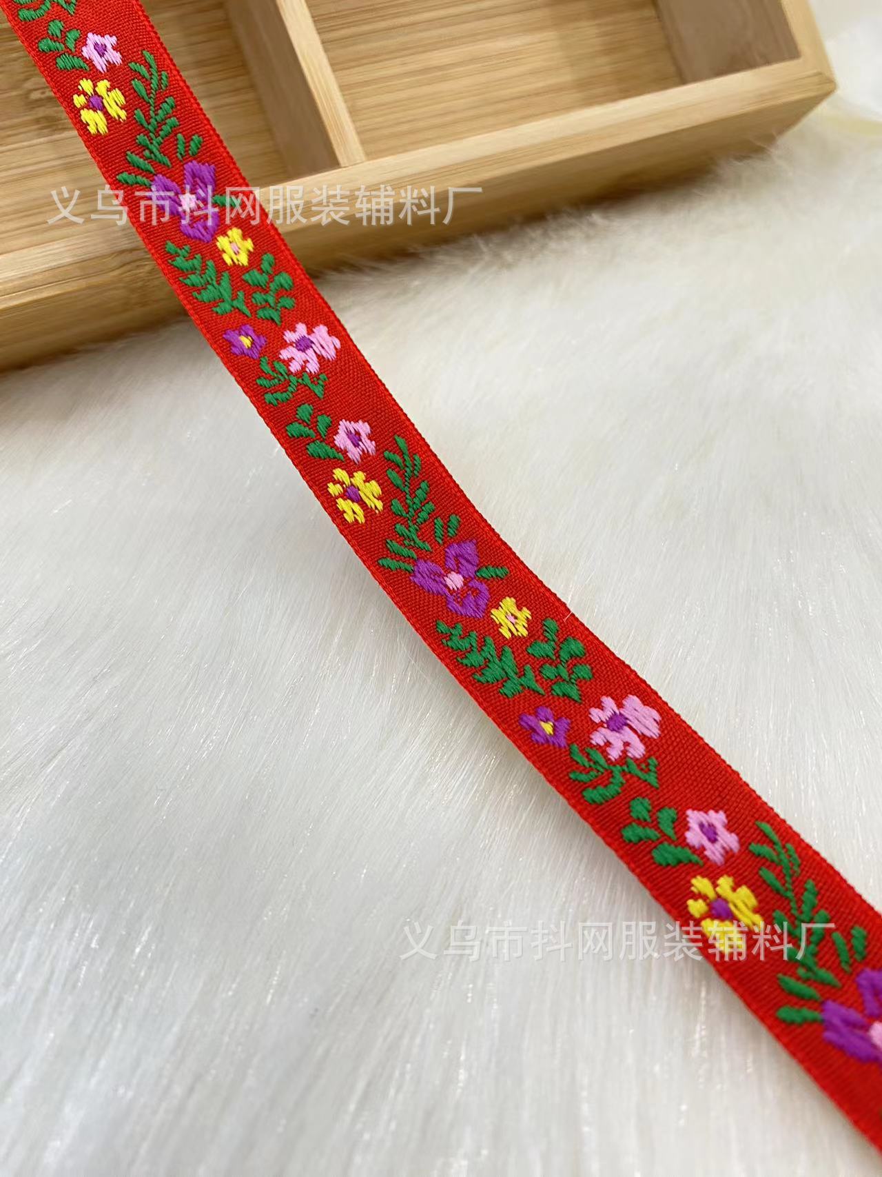 2cm花草提花刺绣织带发饰头饰演出服装辅料礼盒包装带详情10