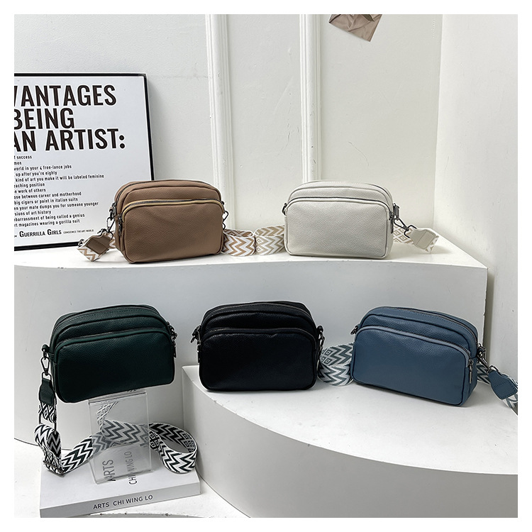 外贸潮流女包小众时尚质感宽肩带大容量女士单肩斜挎小方包跨境详情2