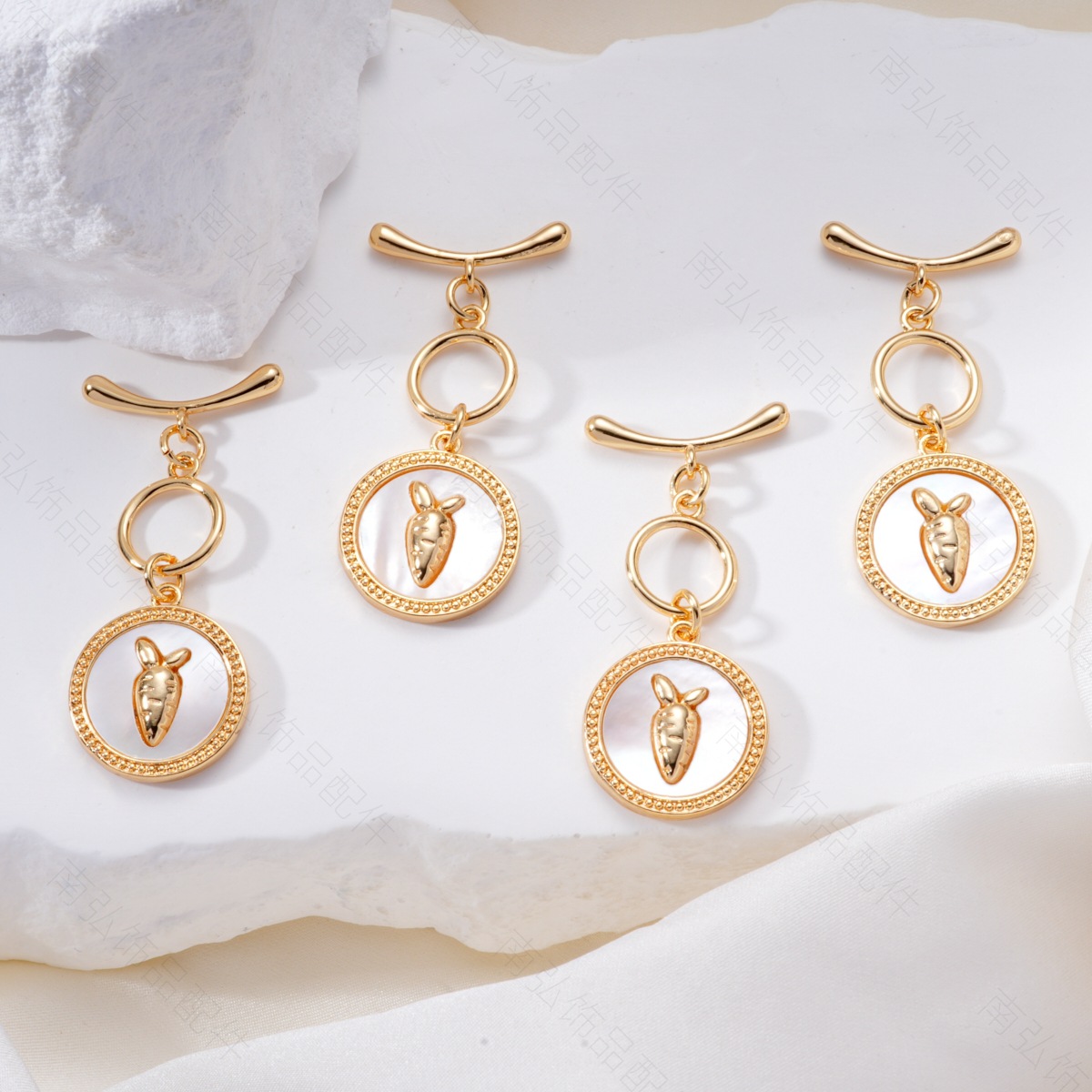 Light luxury high color retention white shell rabbit carrot OT clasp diy pearl elegant sweater bracelet necklace clasp finish clasp pic 2
