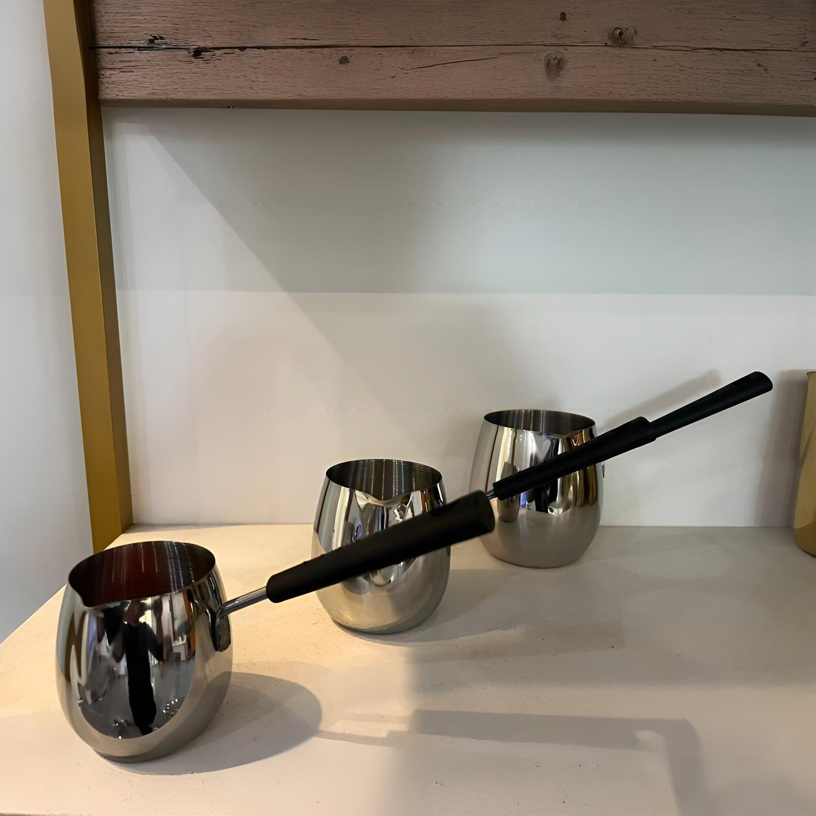 304 stainless steel latte art milk cup, small oil-pouring pot, hot oil baby food pot, milk pot, long handle, household oil-pouring pot pic 7