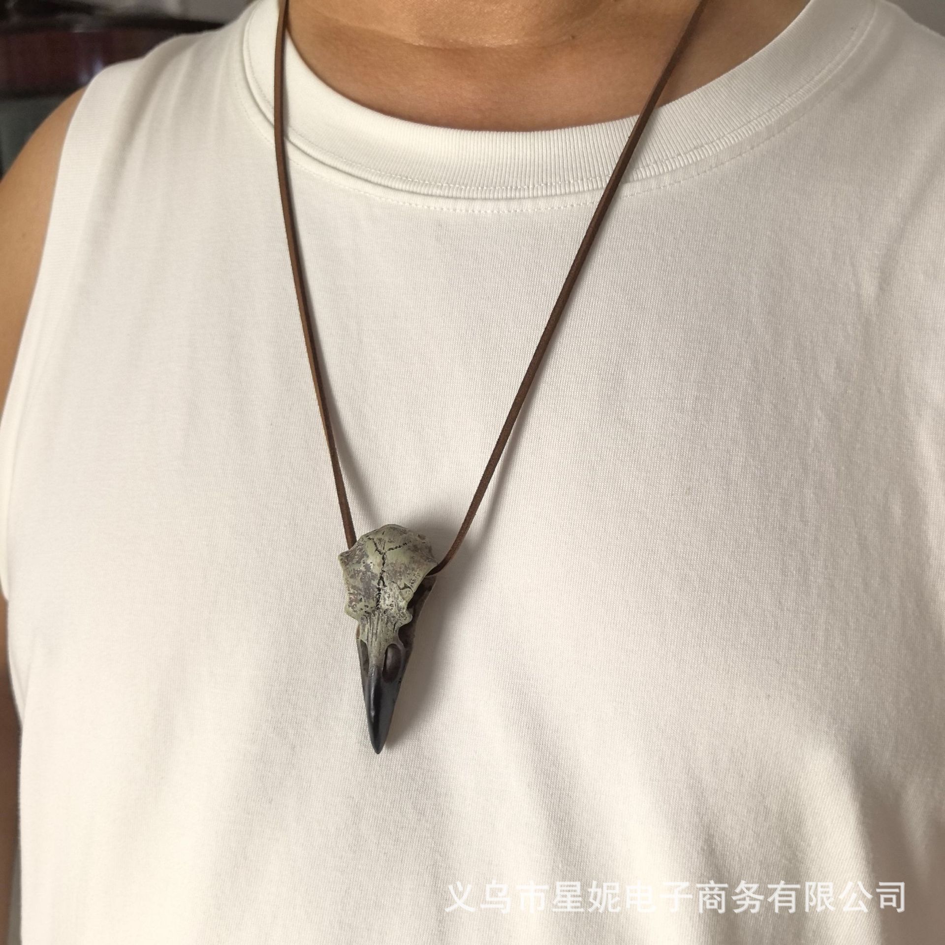 New Chinese-style Zen-inspired cylindrical ebony pendant necklace, a female ethnic style simulation bird bone, versatile and niche design, simple and elegant pic 6