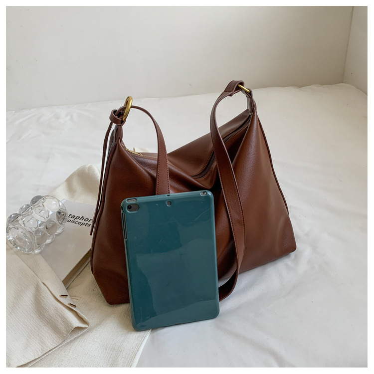 2025新款女包大容量包包斜跨单肩包包学生上课复古时尚单肩托特包详情20