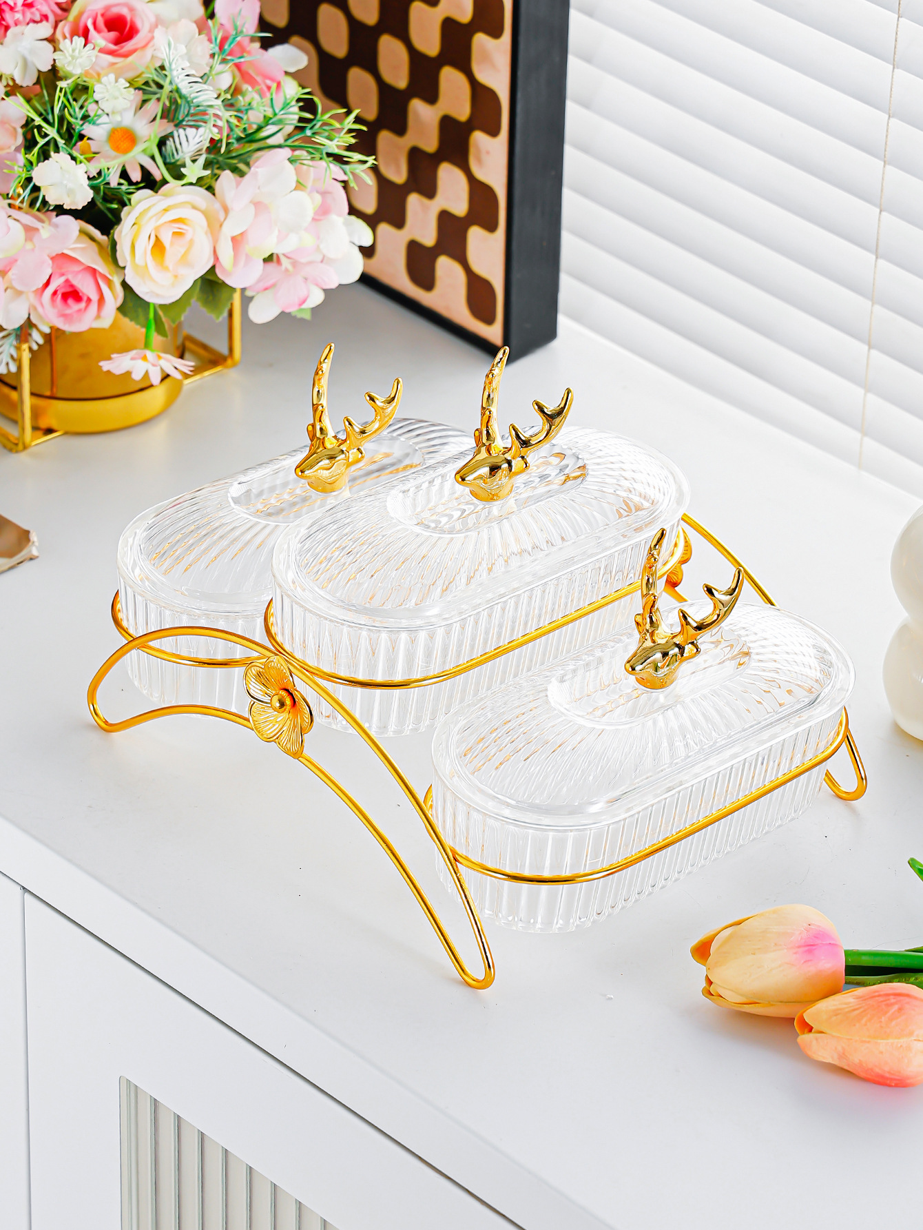 Light luxury dried fruit plate, fruit platter, light luxury household snack plate, ironwork rack, commercial and hotel snack plate, compartments fruit plate pic 5