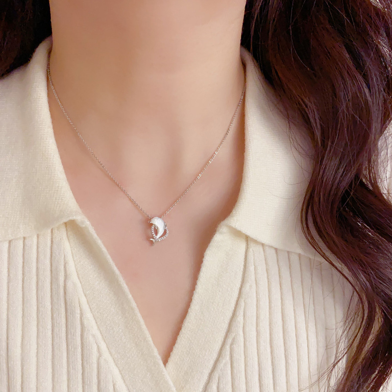 日韩时尚简约锆石贝母海豚吊坠项链女轻奢卡通可爱百搭锁骨链批发详情11