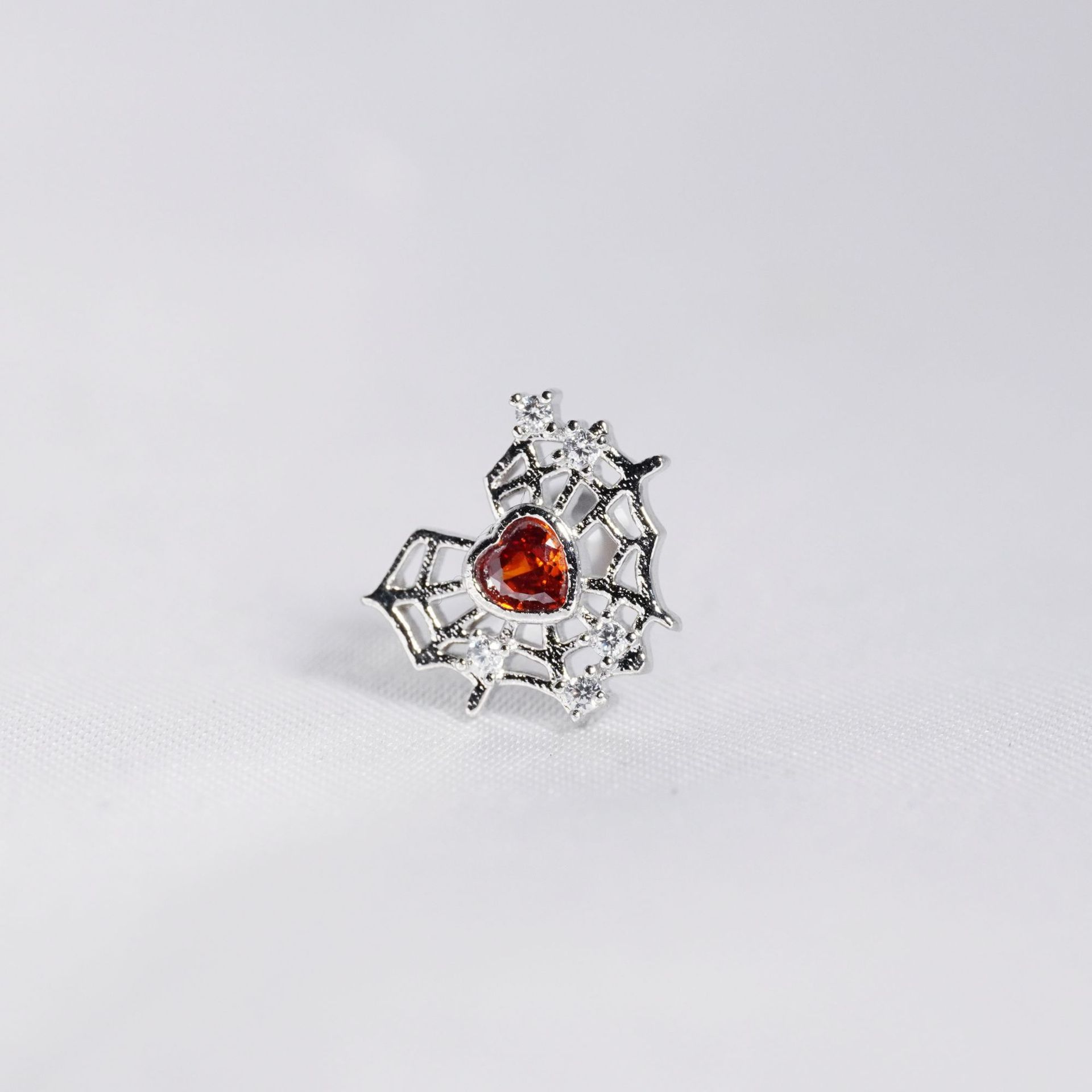 三色蜘蛛网唇钉外牙耳骨钉穿刺饰品钛钢镶钻跨境新品人体穿刺饰品详情6