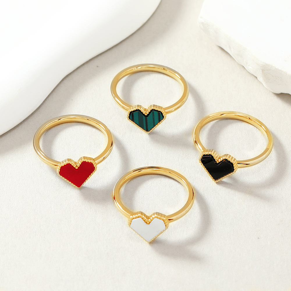 跨境不锈钢饰品 设计感极简时尚焊牌四色爱心情侣钛钢戒指  厂家详情3