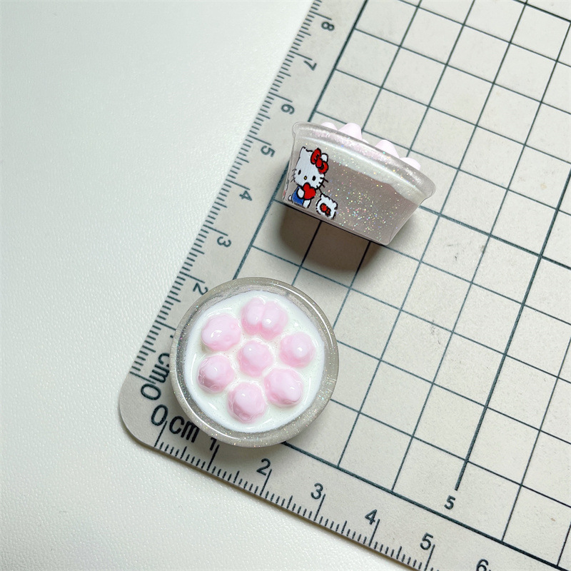 diy cream glue simulation food toy 3D strawberry cream basin hair clip patch Handmade homemade pendant resin accessories pic 3