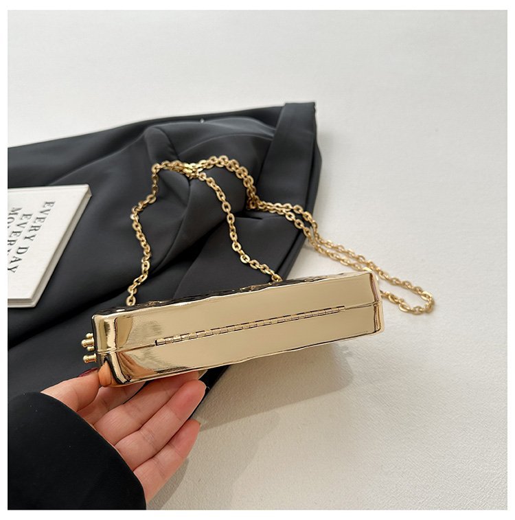 晚宴包金属2024夏季新款盒子女包链条单肩斜挎包褶皱跨镜女手机包详情81