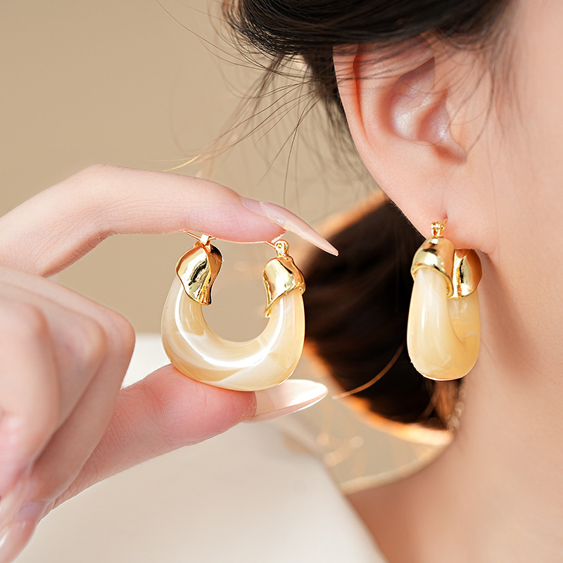 韩国复古树脂字母包包耳环简约个性设计耳扣潮流气质高级感耳饰女详情2