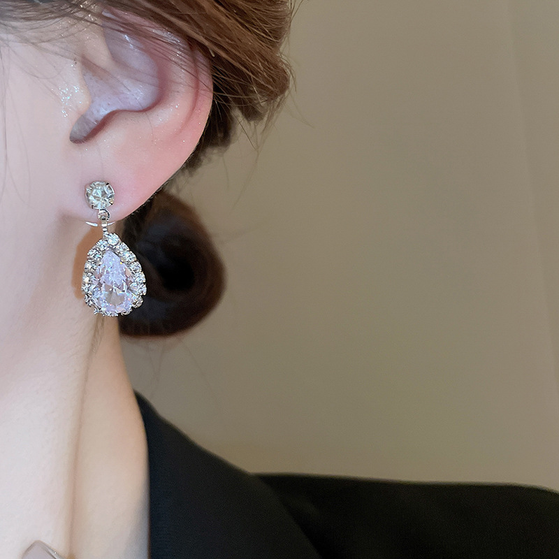 European and American cross-border water drop diamond-encrusted stud necklace, light luxury style fashion pendant, collarbone chain, internet-famous high-end accessory for women pic 21