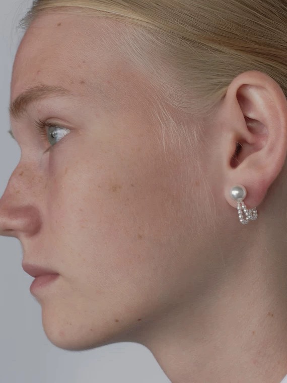 施家正圆珍珠耳钉链条小众时髦百搭气质通勤简约通体s925纯银耳饰详情1