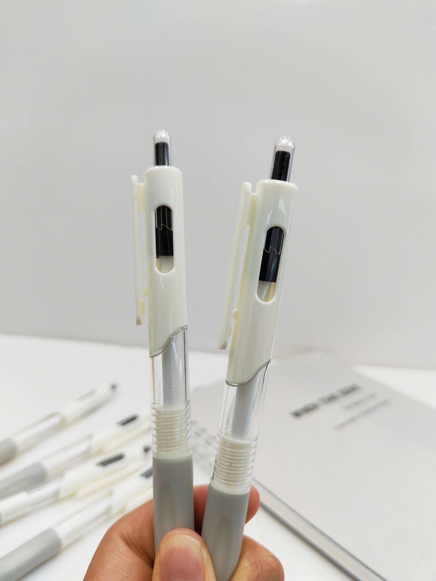 Chenxi Nongxin gel Pen, high appearance level press signature pen, black writing pen, creative stationery, office drawing supplies wholesale pic 4