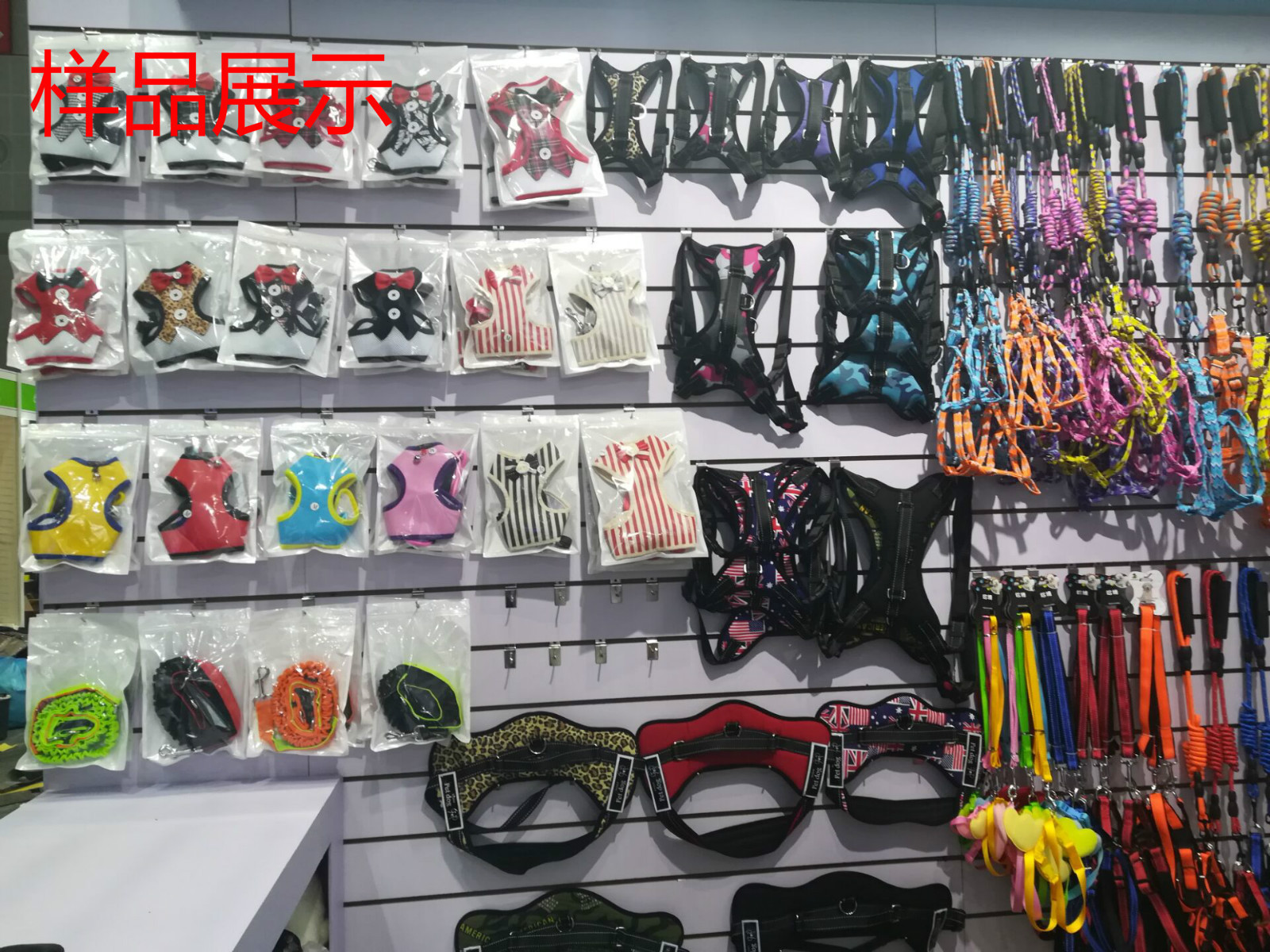 宠物包斜挎外出便携包狗狗胸前宠物背包透气宠物单肩包斜挎包批发详情20