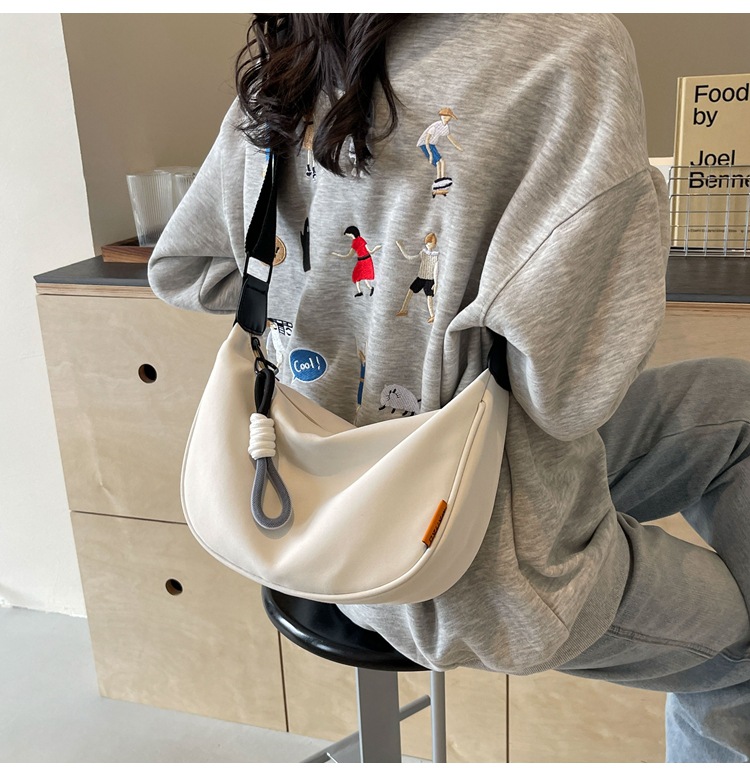 Casual nylon fabric bag for women, 2024 new trendy Korean style crossbody dumpling bag, versatile large-capacity canvas single-shoulder bag pic 19