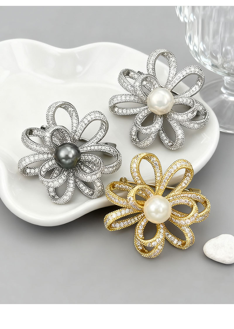 The elegant gift is a fine selection of light luxury, slightly studded with zirconium flower grey pearl brooch, a high-end and versatile clothing accessory, a pin and a brooch flower pic 19
