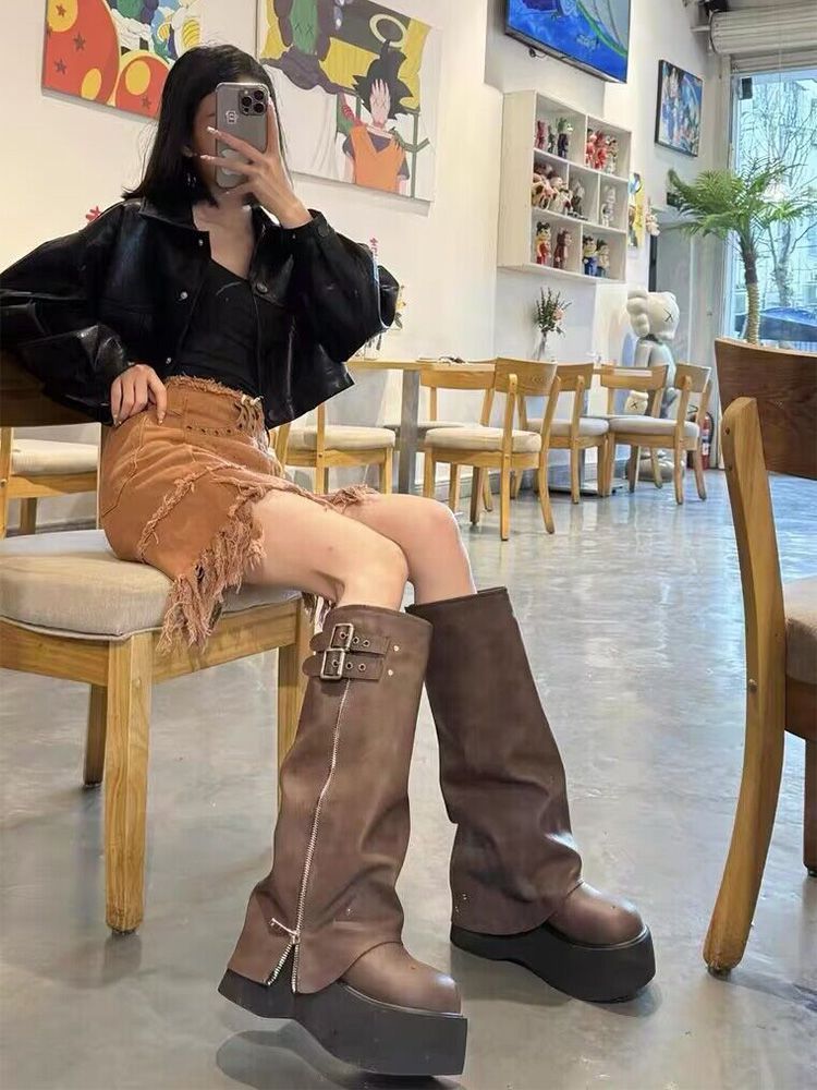 2024网红新款配裙子百搭感女靴长筒靴小众软底不累脚高筒长靴详情5