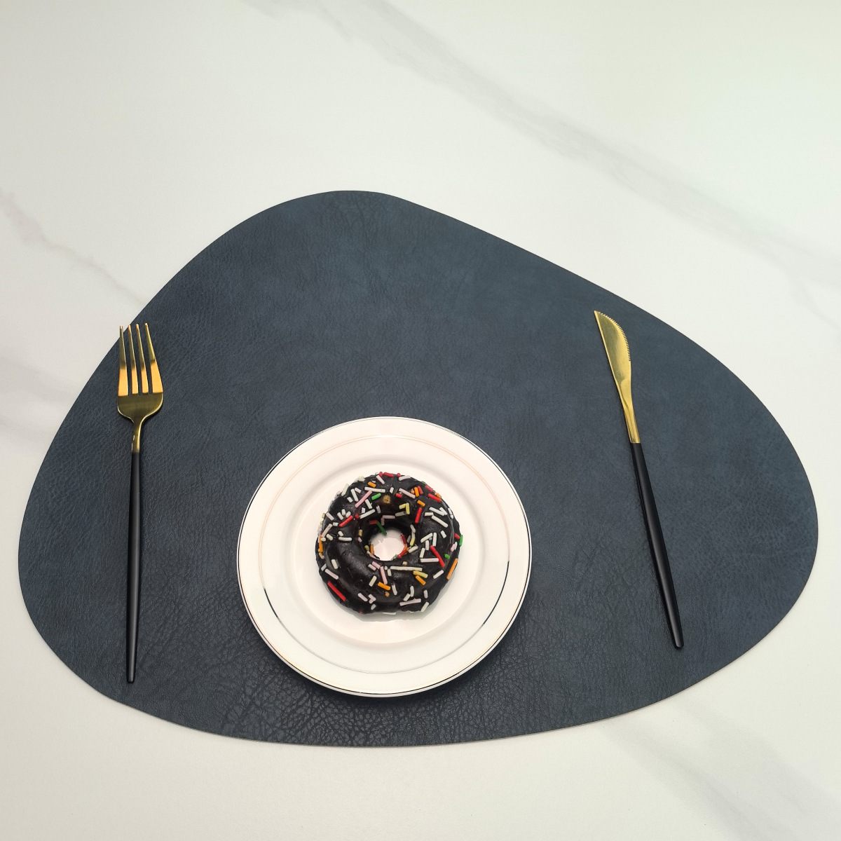 酒店饭店西餐厅复古牛皮纹皮革餐垫隔热防烫防水防油可水洗餐桌垫详情14