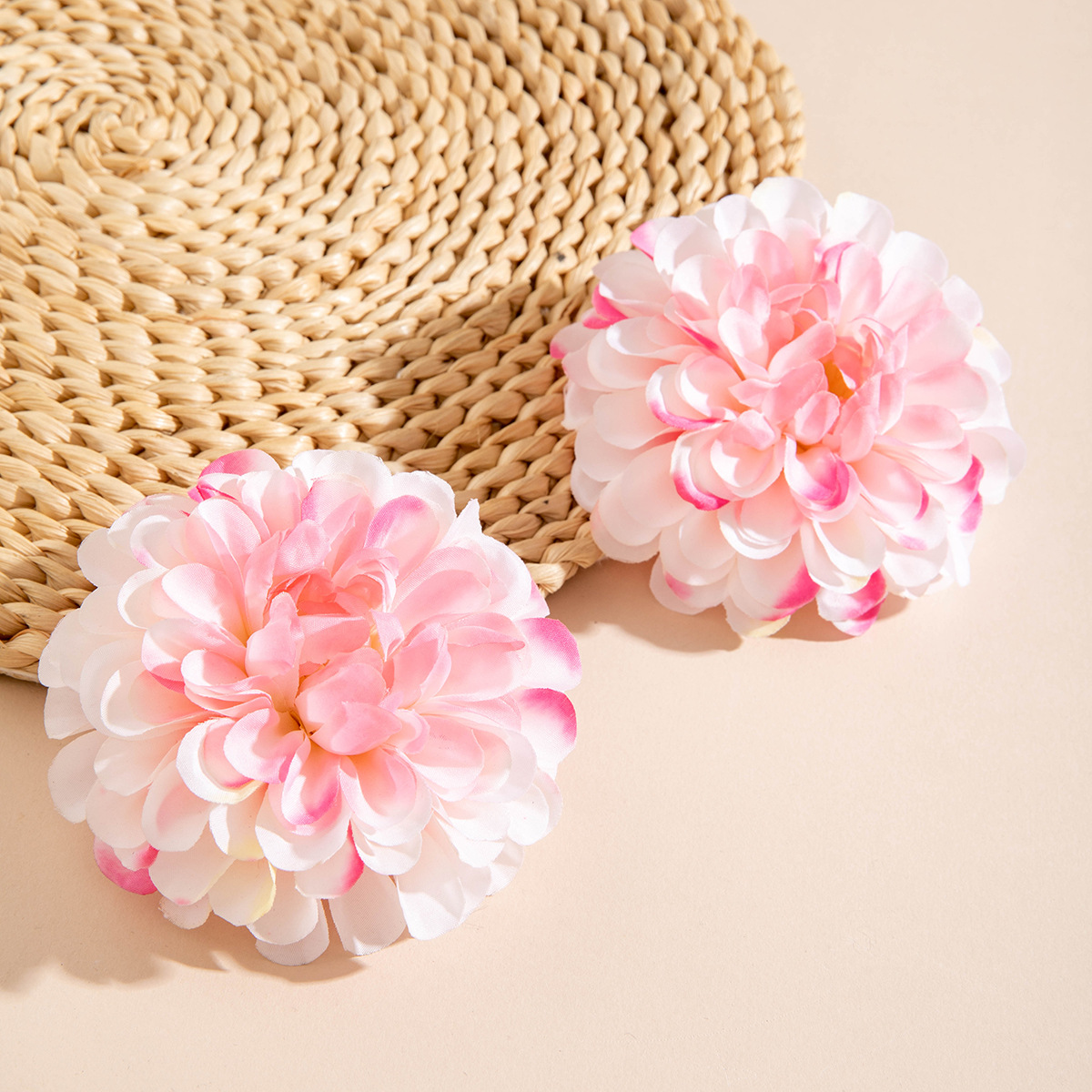 欧美跨境饰品时尚不规则立体花朵设计耳饰夸张彩色烤漆花瓣耳环详情45