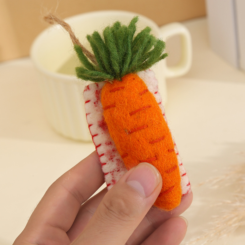 手工羊毛毡挂件胡萝卜包包挂件车载钥匙扣玩偶礼物挂饰厂家批发详情8