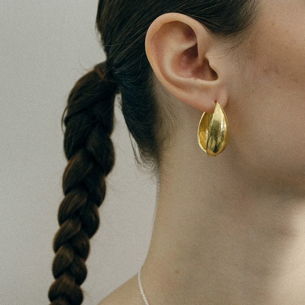 侯佩岑同款金银双色果荚双面叶片耳环优雅气质高级感小众时尚耳饰详情8