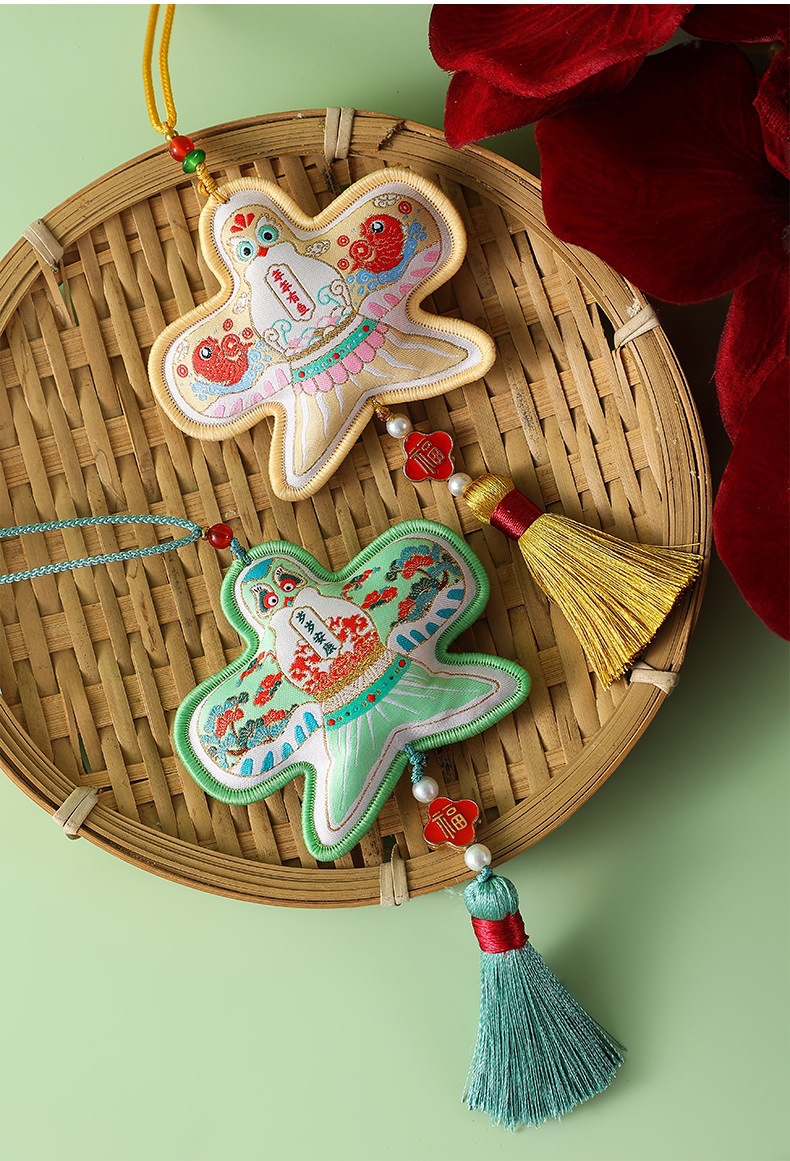 Ancient-style paper kite sachets, sachets, scenic area embroidered sachets, car pendants, brocade bags, festival gifts pic 10