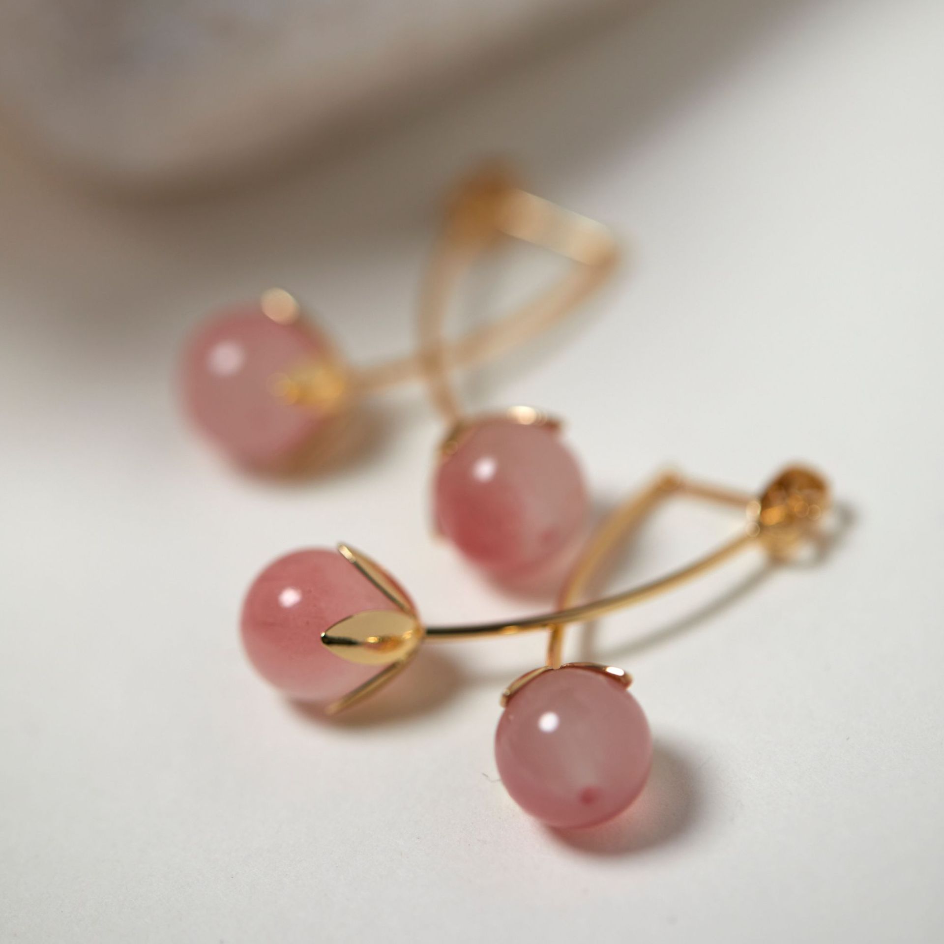 【桃夭】粉色番茄耳坠小众设计高级感耳环灵动可爱蚊香盘耳夹详情3