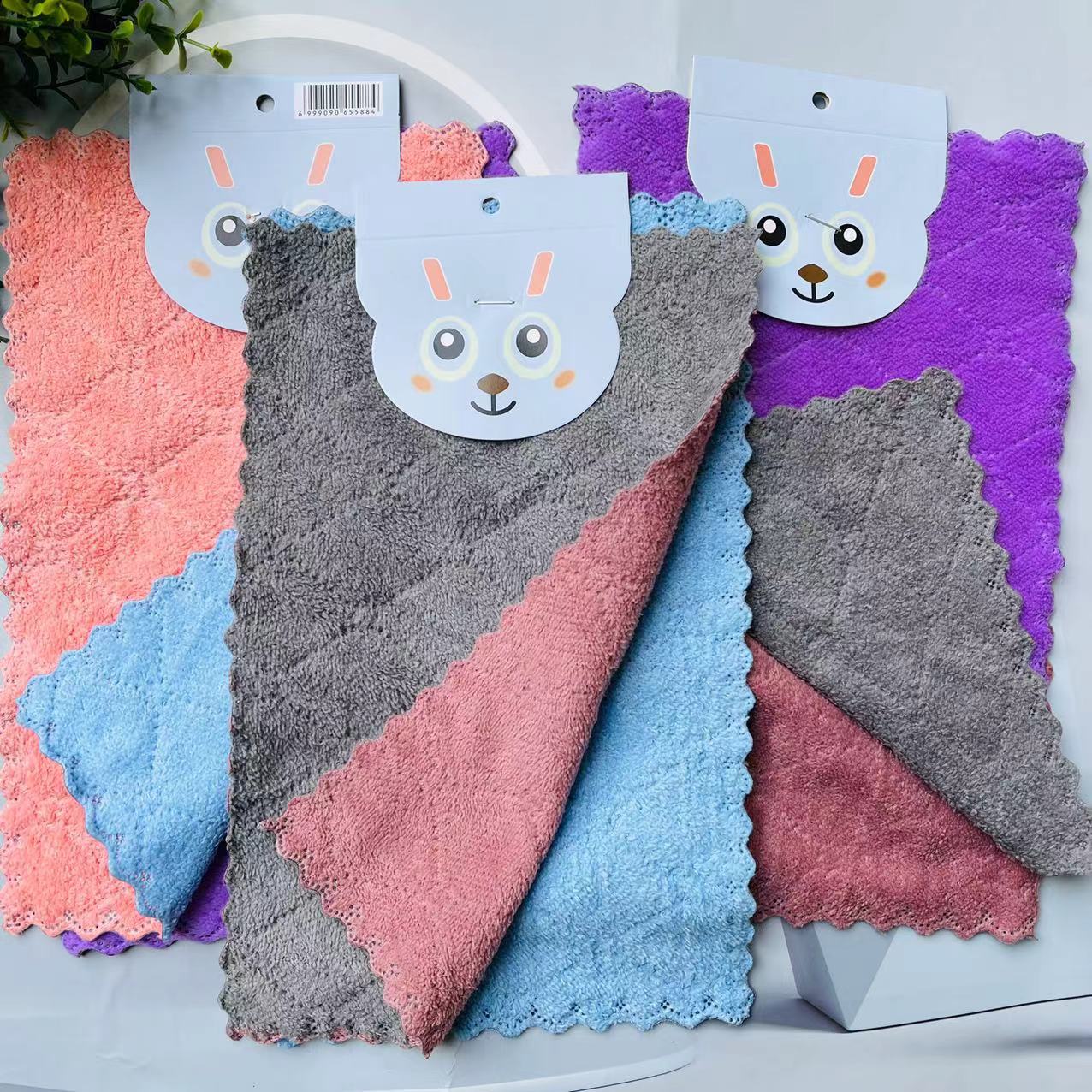 【 Zone 2-12 】 Two one-card cleaning cloths, 40 cards per pack, 1000 cards per box. Two one-card cleaning cloths, two-color dishcloths, coral fleece scouring pads, absorbent cleaning cloths. Affordable. 2 pieces per pack, 1 yuan. Supply pic 4