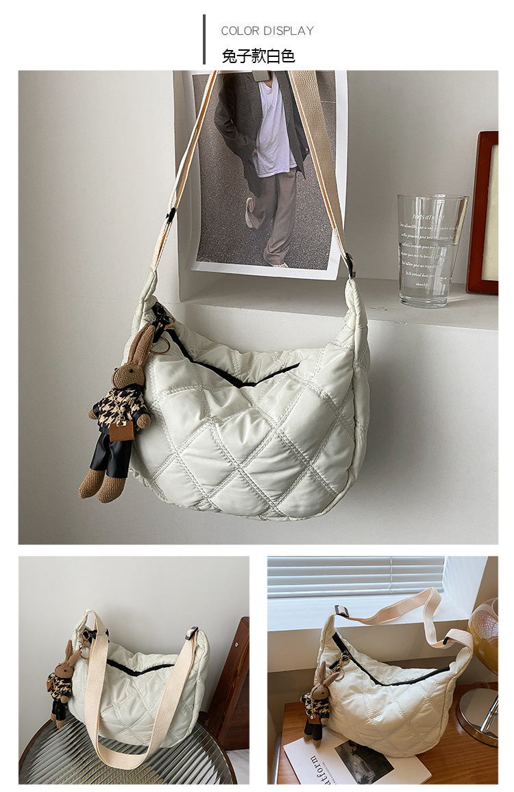 The new, trendy and fashionable single-shoulder crossbody bag with diamond-patterned embroidery thread for women in 2021, the popular dumpling bag pic 79