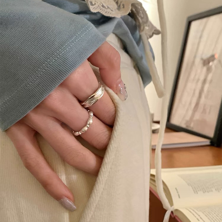 The ins niche design texture S925 sterling silver ring is a simple, luxurious and high-end index finger ring for women. It can be adjusted pic 9