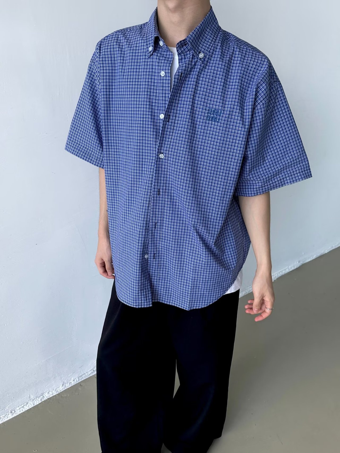 cleanfit blue checkered shirt for men, short-sleeved summer five-quarter sleeve shirt, a trendy brand with a high-end look pic 9