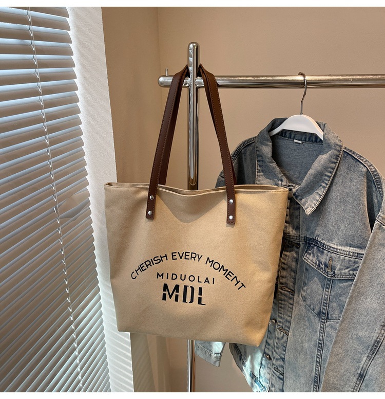 Large-capacity 2025 new style simple single-shoulder hand-carry cloth bag, college student class tote bag, versatile canvas bag for women pic 27