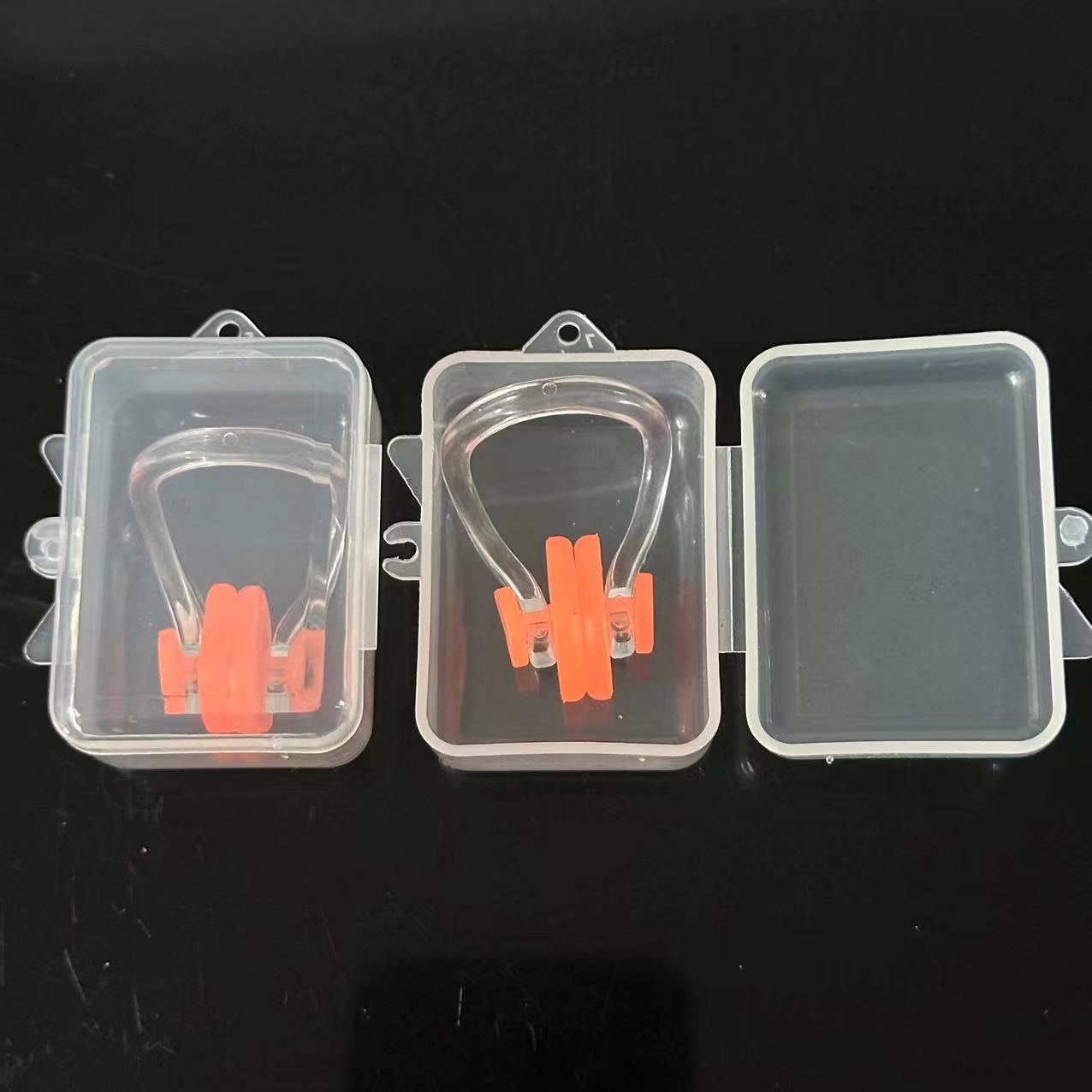 鼻夹游泳鼻塞防水盒装成人儿童通用软硅胶泳具运动批发水上详情3