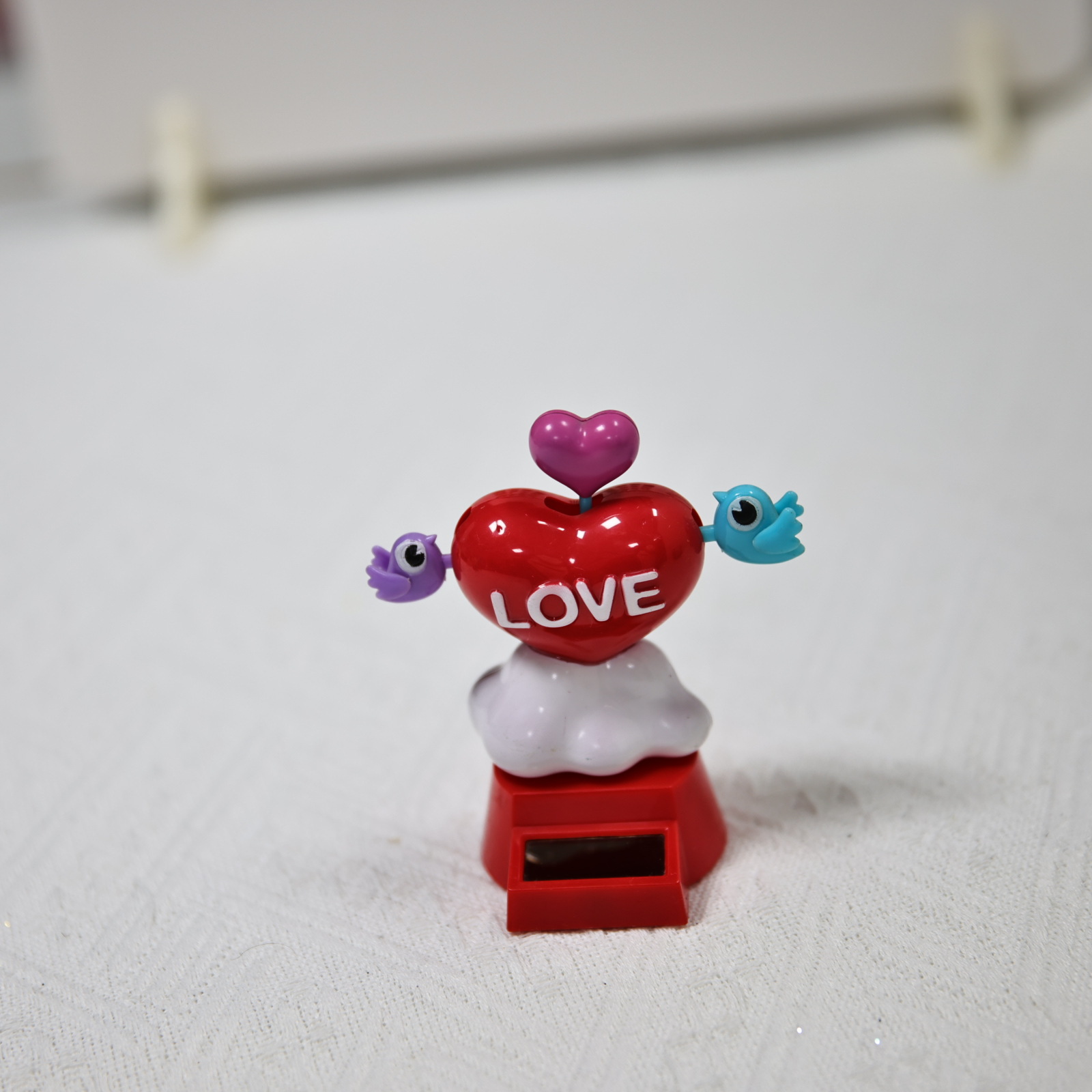 Factory direct sales of solar-powered car decoration figurines, Qixi Festival couple love car interior decoration items pic 9