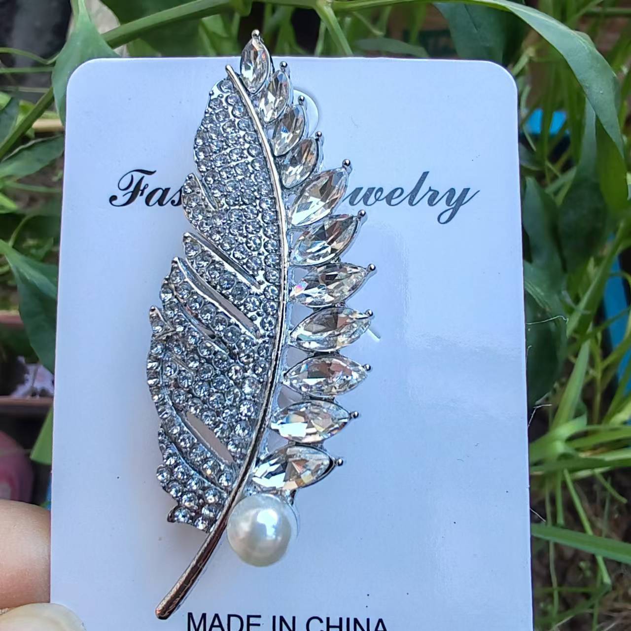 Brooch, high-end, niche silk scarf buckle, alloy Korean version diamond-encrusted coat, pearl brooch, clothing accessory, brooch, wholesale accessories pic 46