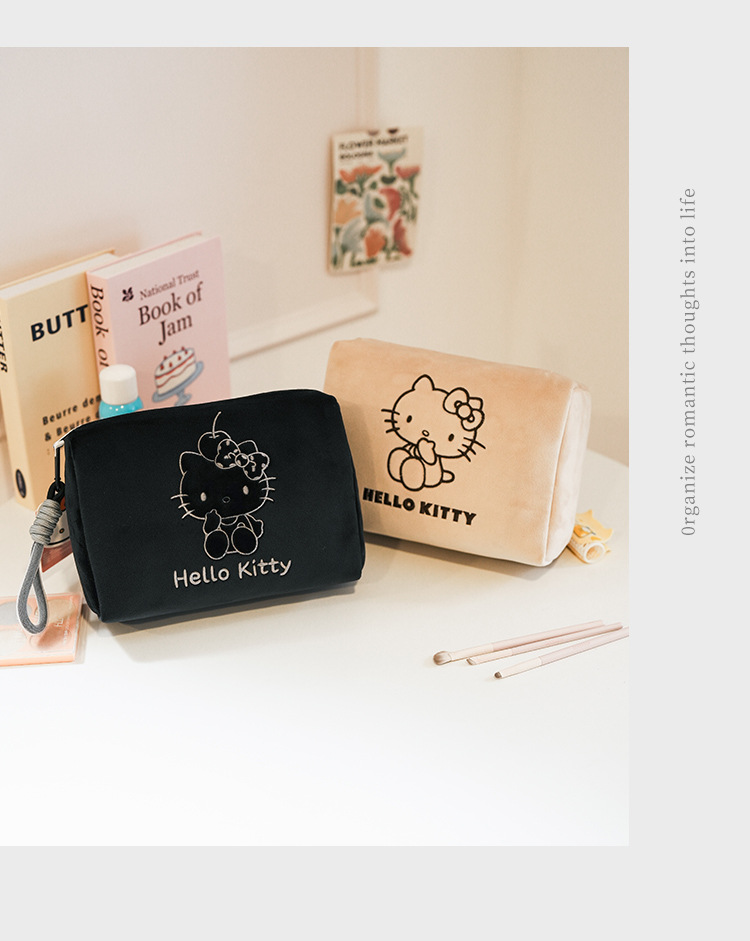 三丽鸥HelloKitty轻盈柔软化妆包可爱卡通大容量高级感立体收纳包详情8