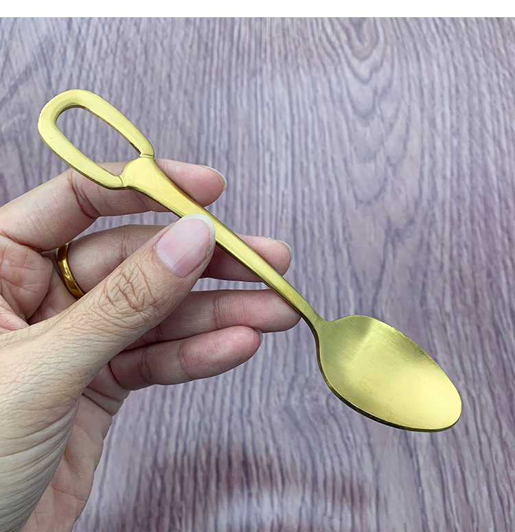 不锈钢金色浮雕茶勺西餐镀金茶勺吊环砂光西瓜勺尖柄茶匙详情8