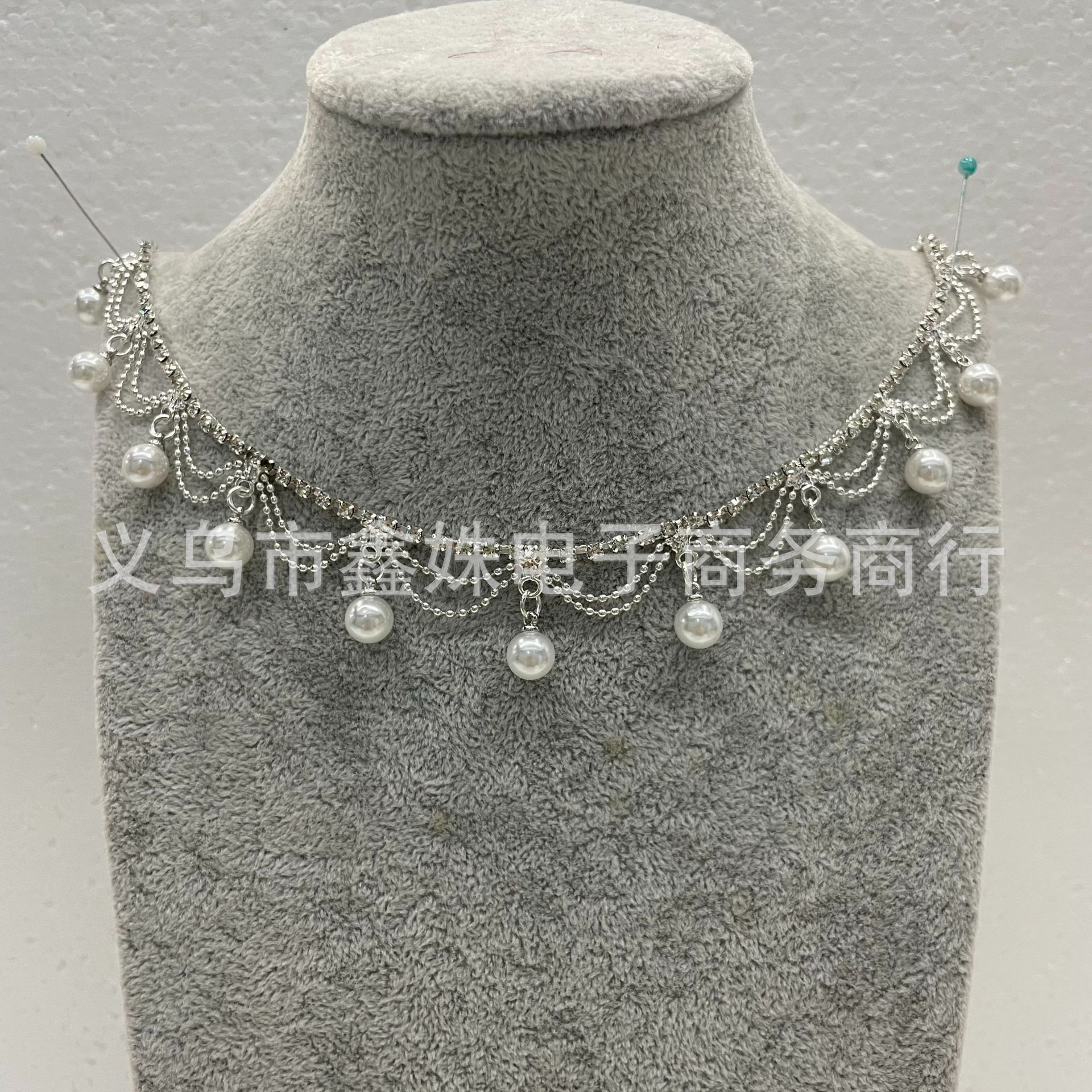 Cross-border best-selling double-row irregular water diamond tassel chains, glass bead diamond chains, clothing accessories, shoes and boots, decorative items and accessories pic 1