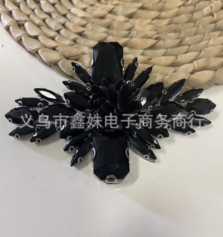 Handmade DIY water drill splicing glass drill diamond-shaped small flower clothing decoration pic 3