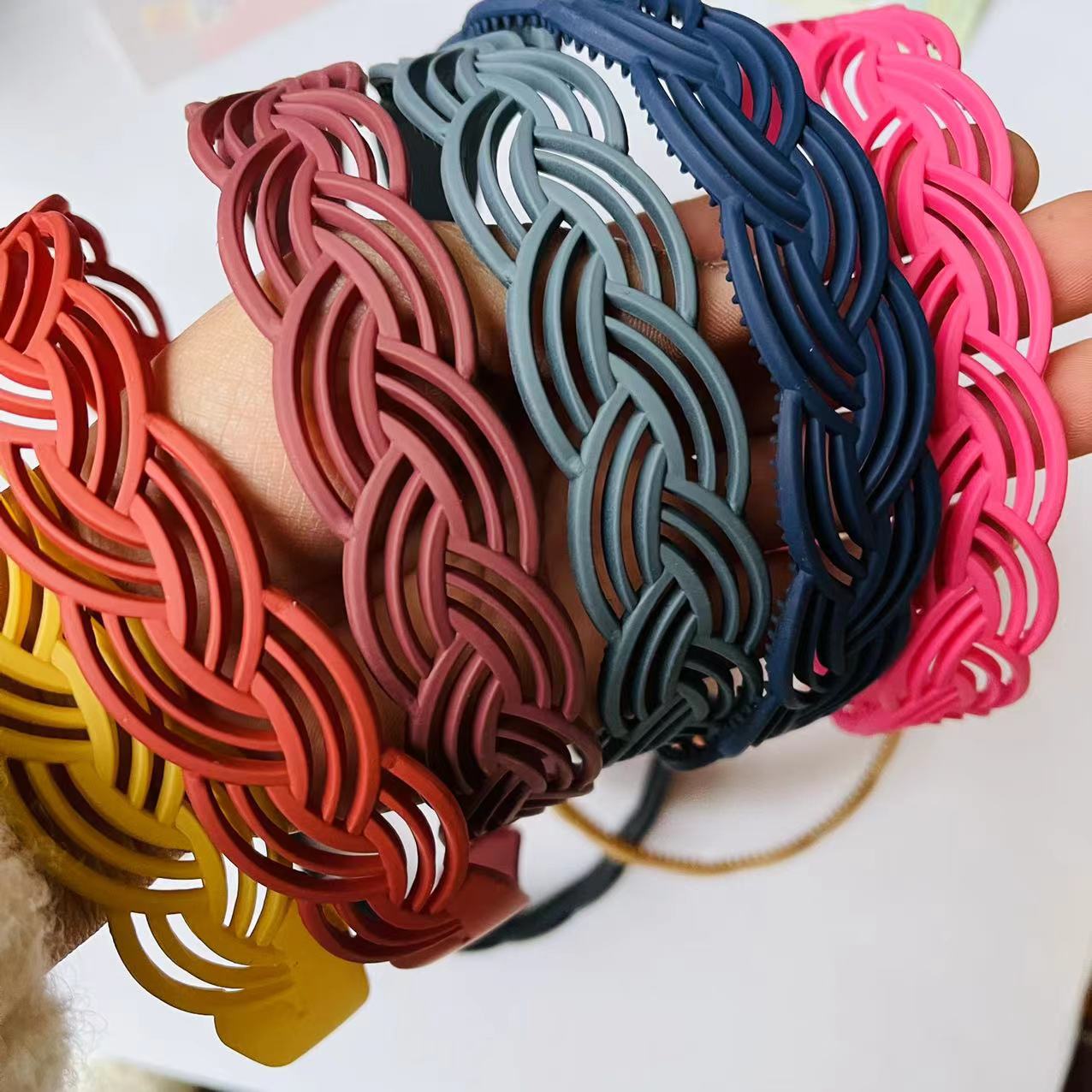 【1-11 Zones 】 Morandi Three Braids 12/ Pack 2400/ box 2.5CM Wide Hair clips, frosted hollow hair bands, Morandi color series pressed hair clips, headbands, hair accessories, headwear pic 3
