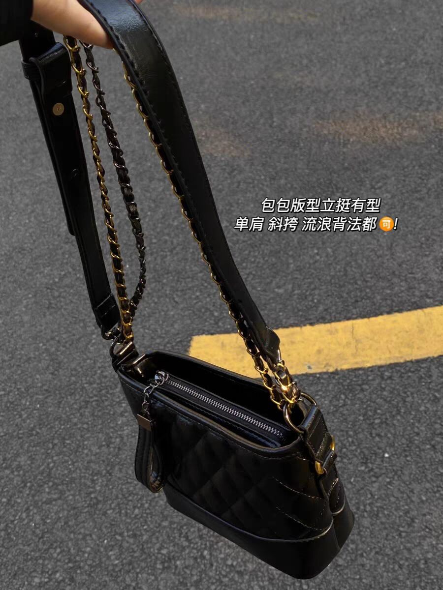 今年流行爆款链条单肩斜挎包包女2024新款春夏时尚百搭菱格流浪包详情3