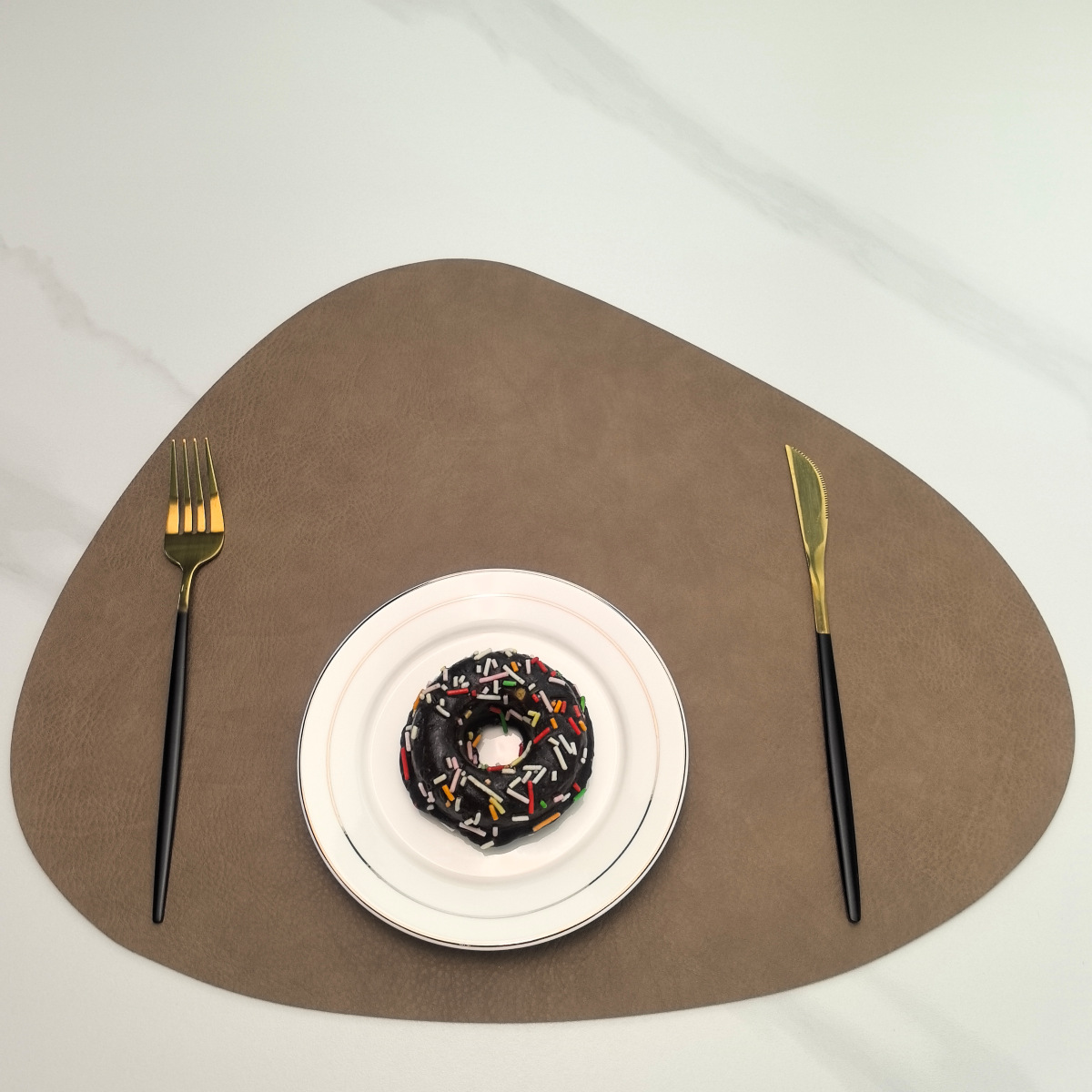 酒店饭店西餐厅复古牛皮纹皮革餐垫隔热防烫防水防油可水洗餐桌垫详情19