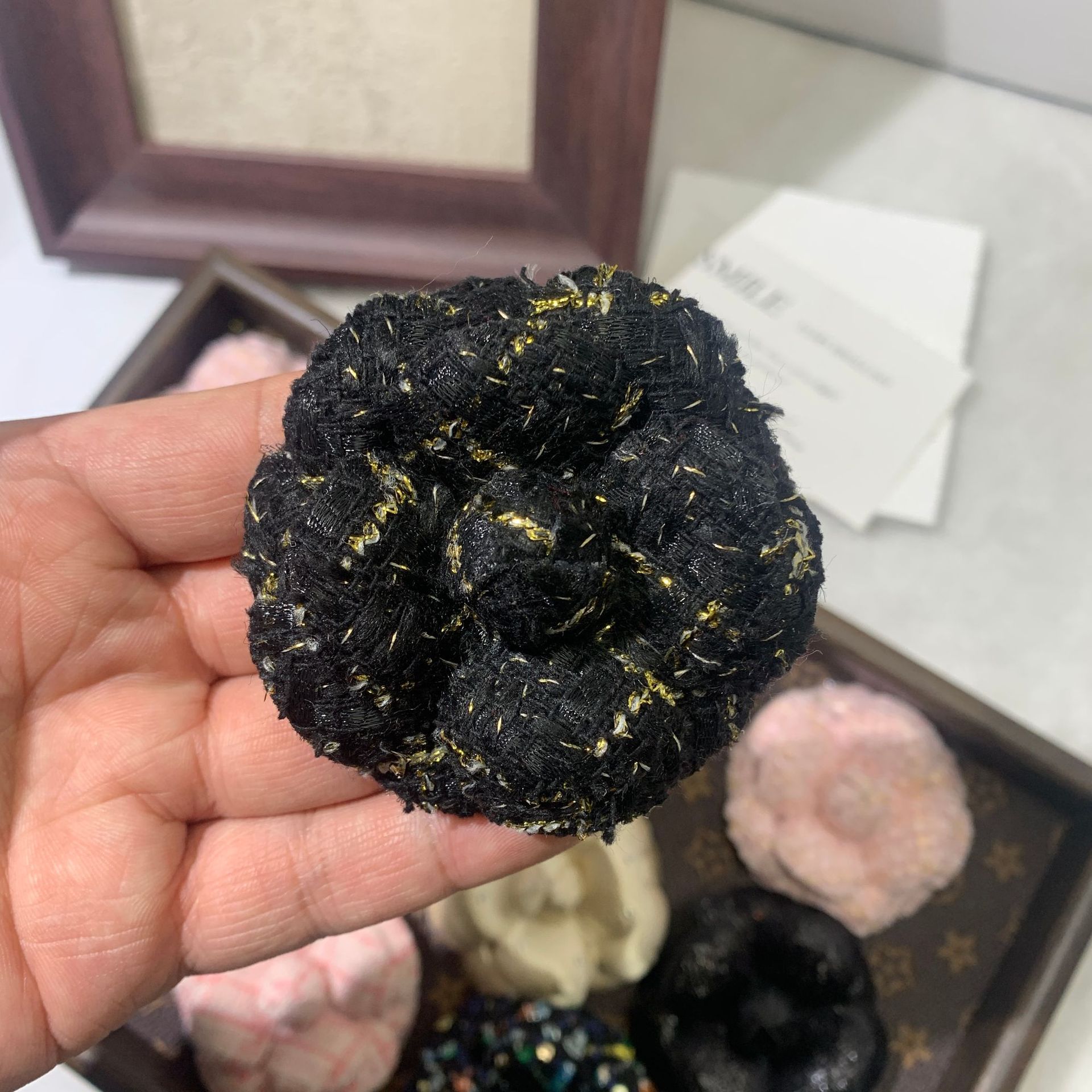 New 6.8cm high-end small fragrant flower nib super shaped flower camellia accessory brooch with a flower clip on the head pic 17