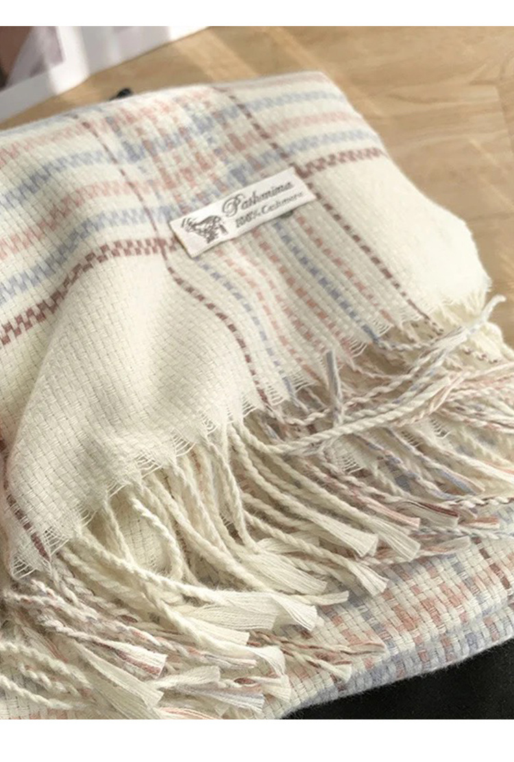 秋冬新款韩系氛围感白色围巾仿羊绒格子针织保暖披肩高版女士批发详情9