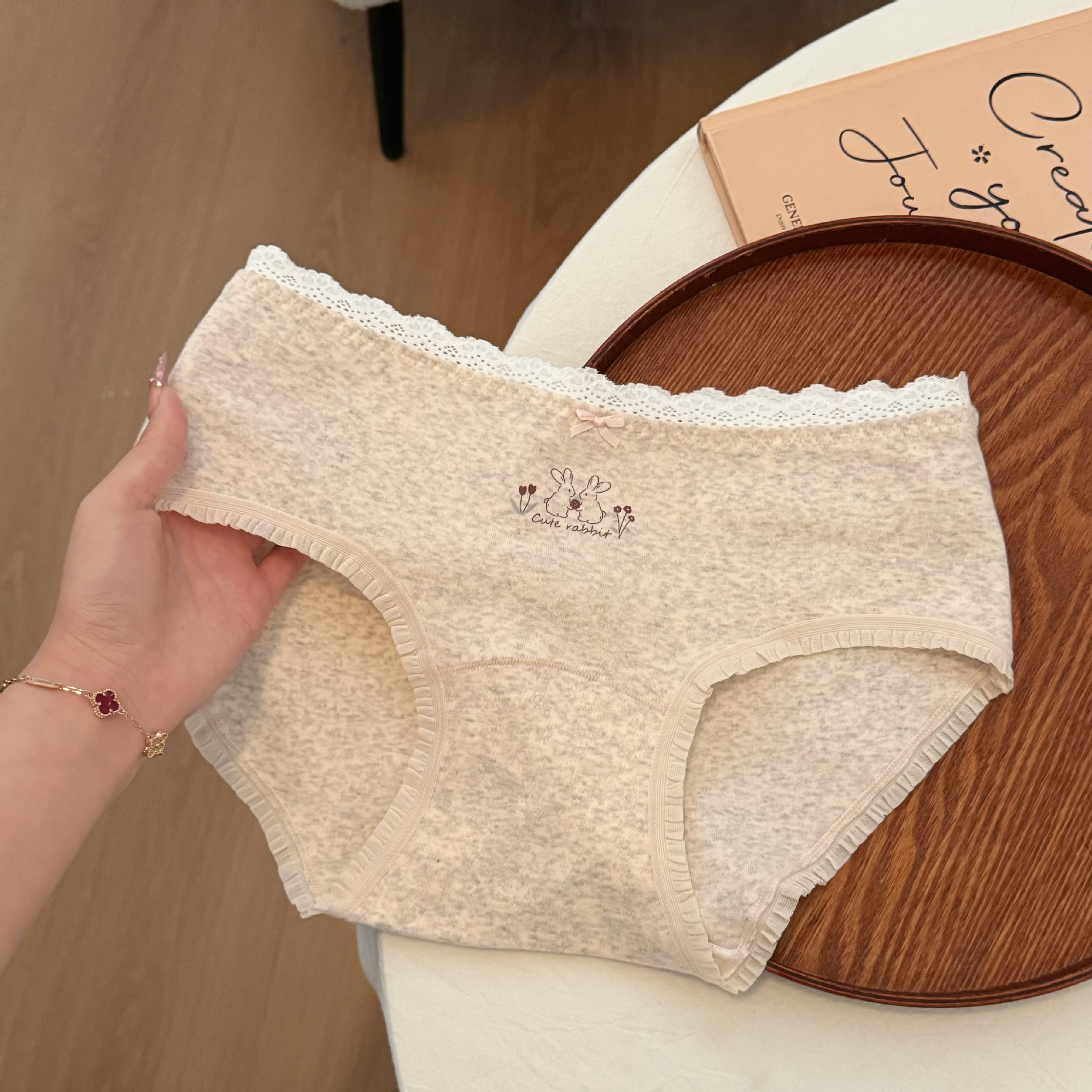 甜美10A抑菌少女纯棉内裤透气加长底裆可爱印花中腰包臀三角裤女详情11