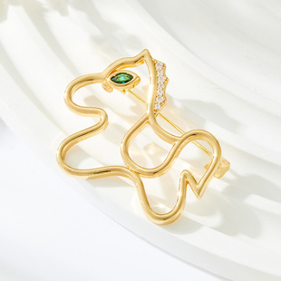 Diseño original niño bonito trenzado patrón con circonio agitador caballo broche aleación de cobre oro real chapado delicado pin broche pic 4