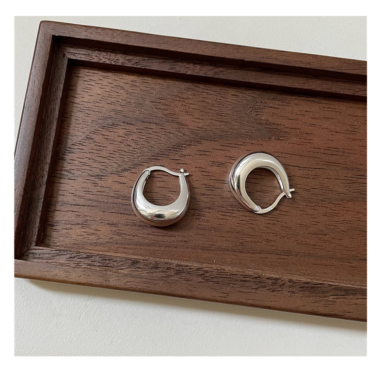 S925 sterling silver Korean version fashionable crescent ear buckles, Korean minimalist fashion basic style retro earrings and earrings wholesale pic 12