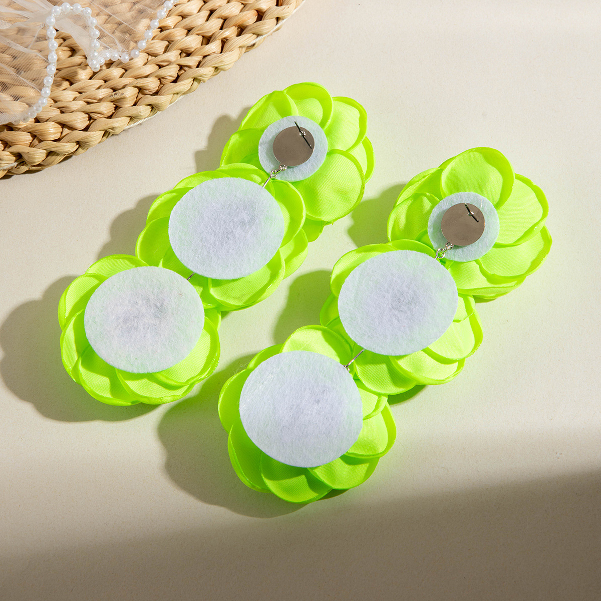 欧美跨境饰品时尚不规则立体花朵设计耳饰夸张彩色烤漆花瓣耳环详情32