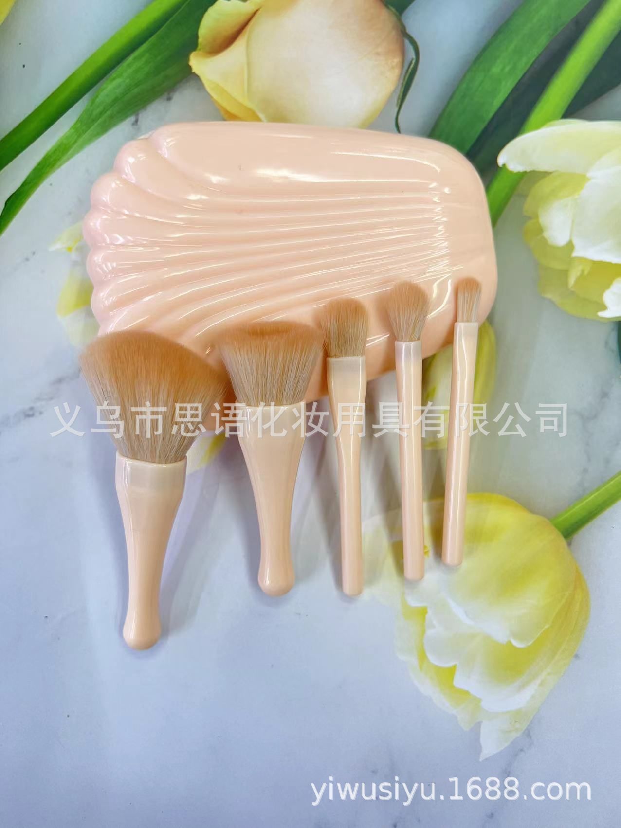 新款5支贝壳镜子化妆刷便携式迷你带化妆镜子组合旅行小巧化妆刷详情7